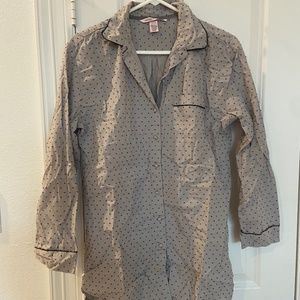 Victoria’s Secret Sleep Shirt- Small